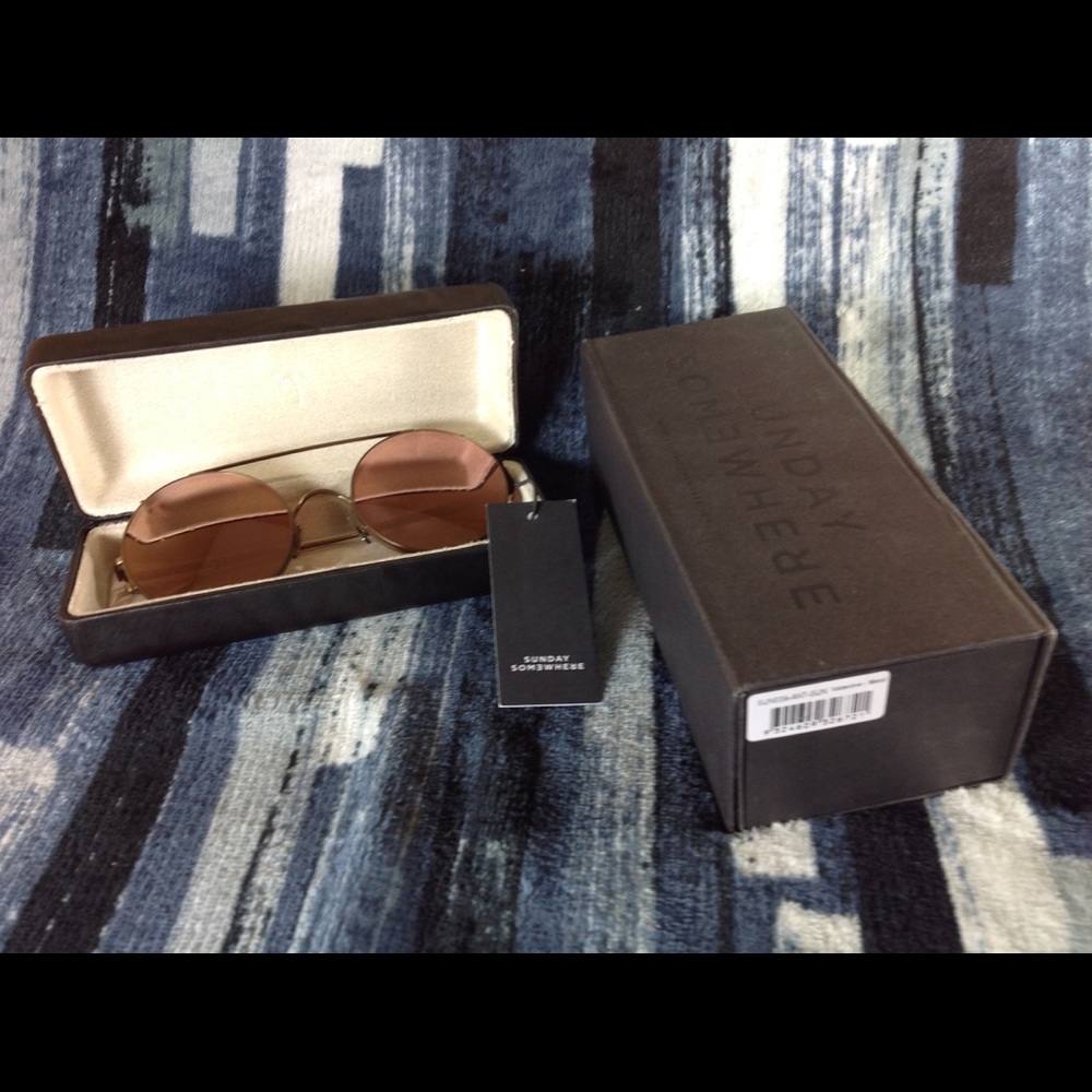 Nwt sunday somewhere sunglasses